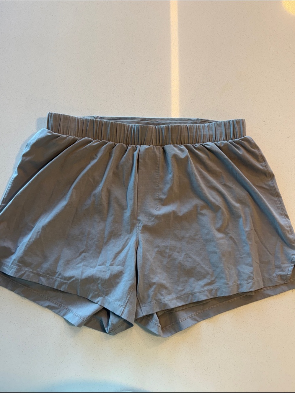 lululemon athletica Men's Light Gray Athletic/ Running Shorts